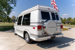
										1991 GMC Vandura 2500 Starcraft Conversion Van full									