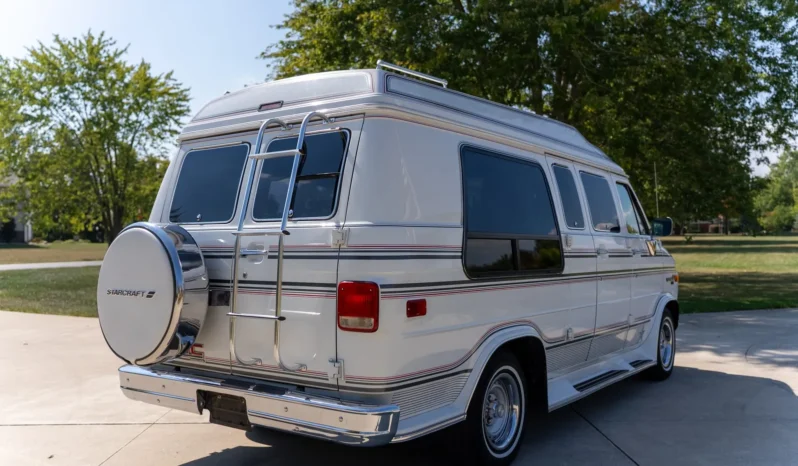 
								1991 GMC Vandura 2500 Starcraft Conversion Van full									