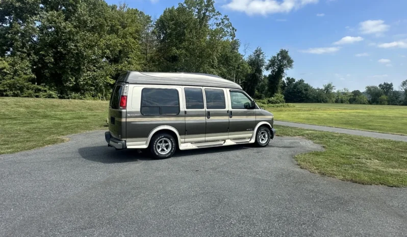 
								2002 Chevrolet Express G1500 Sherrod Conversion Van full									