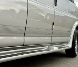 
										2006 Chevrolet Express Southern Comfort Conversion Van full									