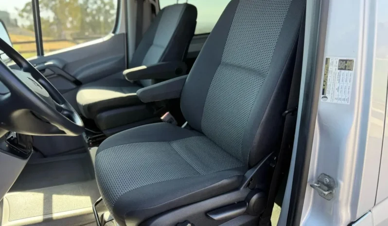 
								2013 Mercedes-Benz Sprinter 2500 12-Seat Configuration full									