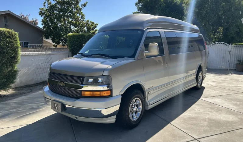 
								2007 Chevrolet Express Explorer Limited SE Conversion Van full									