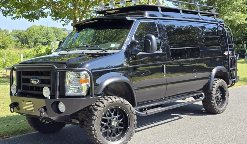 
								2013 Ford E-350 Quigley 4×4 Conversion full									