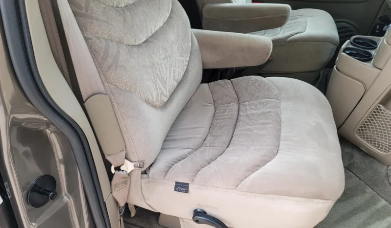 
								2002 Chevrolet Astro Quality Coaches Conversion Van full									