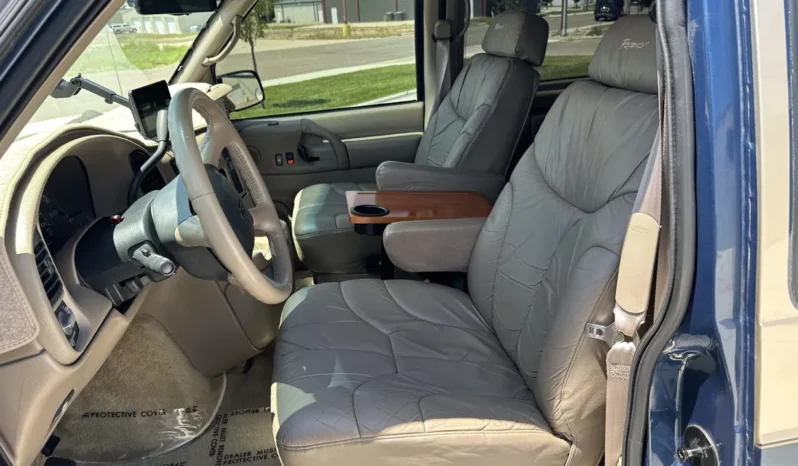 
								2000 Chevrolet Astro Regency Conversion Van full									