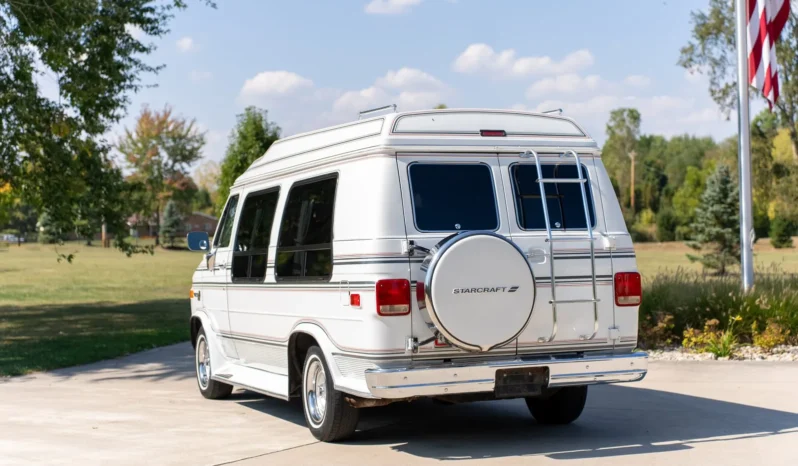 
								1991 GMC Vandura 2500 Starcraft Conversion Van full									