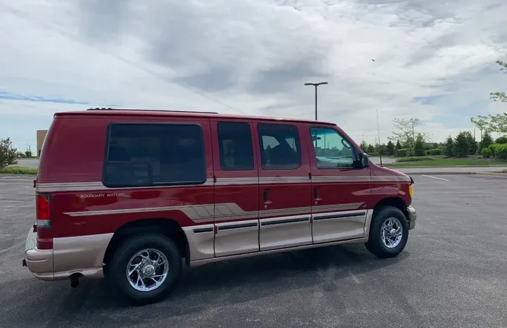 
								2001 Ford Econoline E-350 Super Duty Waldoch Conversion Van full									