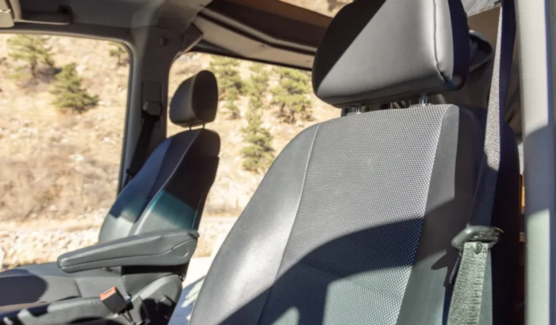 
								2018 Mercedes-Benz Sprinter Sportsmobile Camper full									