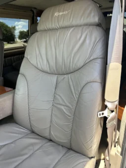 
										2000 Chevrolet Astro Regency Conversion Van full									