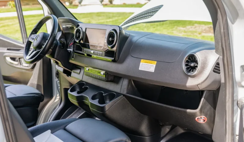 
								2023 Mercedes-Benz Sprinter 2500 Cargo Van full									