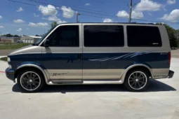 
										2000 Chevrolet Astro Regency Conversion Van full									