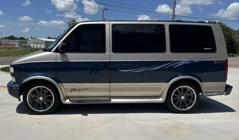 
								2000 Chevrolet Astro Regency Conversion Van full									