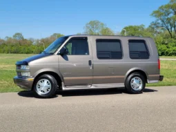 
										2002 Chevrolet Astro Quality Coaches Conversion Van full									