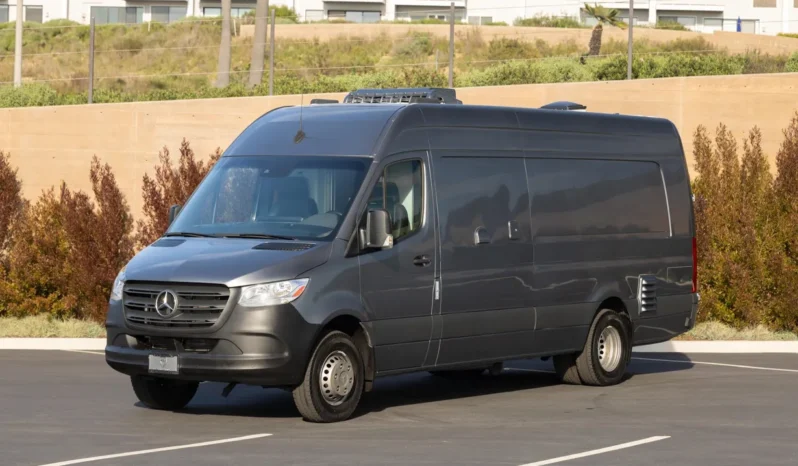 
								2021 Mercedes-Benz Sprinter 4500 Mobile Kitchen full									