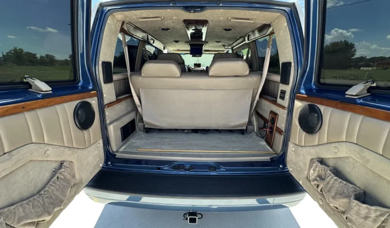 
								2000 Chevrolet Astro Regency Conversion Van full									