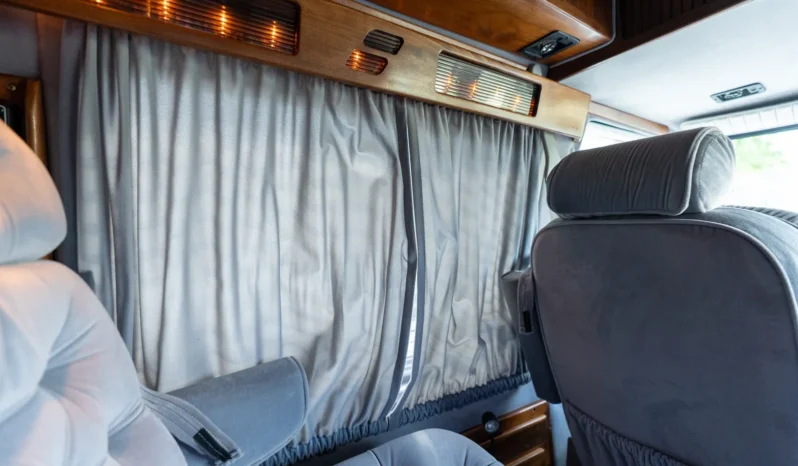 
								1991 GMC Vandura 2500 Starcraft Conversion Van full									
