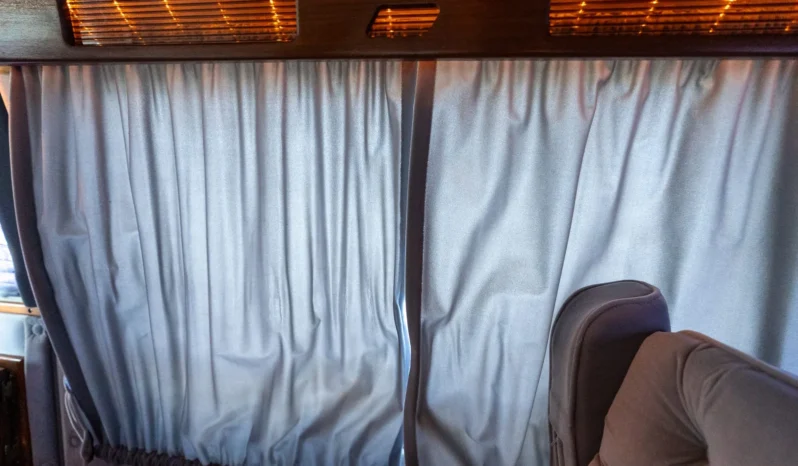 
								1991 GMC Vandura 2500 Starcraft Conversion Van full									