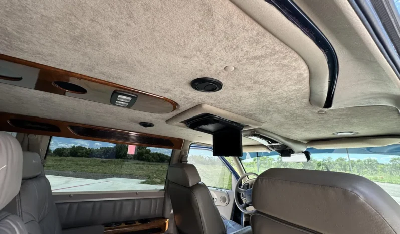 
								2000 Chevrolet Astro Regency Conversion Van full									