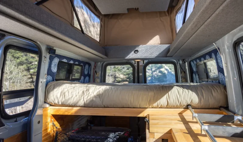 
								2018 Mercedes-Benz Sprinter Sportsmobile Camper full									