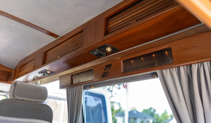 
								1991 GMC Vandura 2500 Starcraft Conversion Van full									