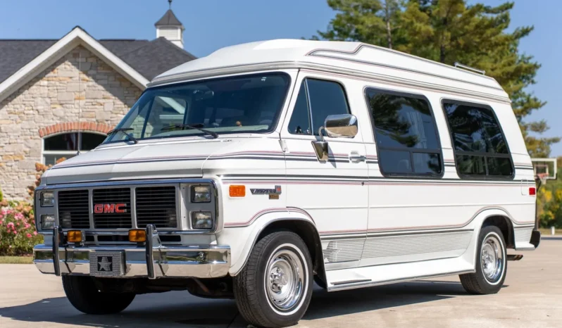 
								1991 GMC Vandura 2500 Starcraft Conversion Van full									