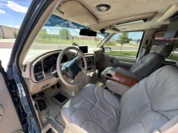 
										2000 Chevrolet Astro Regency Conversion Van full									