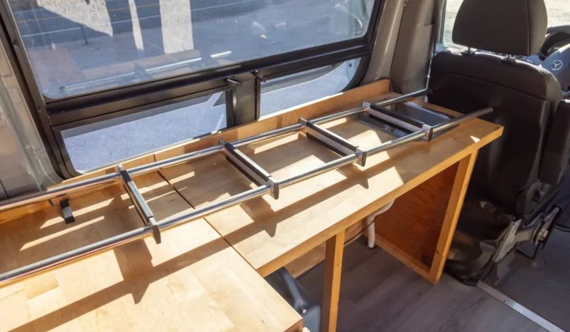 
								2018 Mercedes-Benz Sprinter Sportsmobile Camper full									