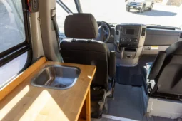 
										2018 Mercedes-Benz Sprinter Sportsmobile Camper full									