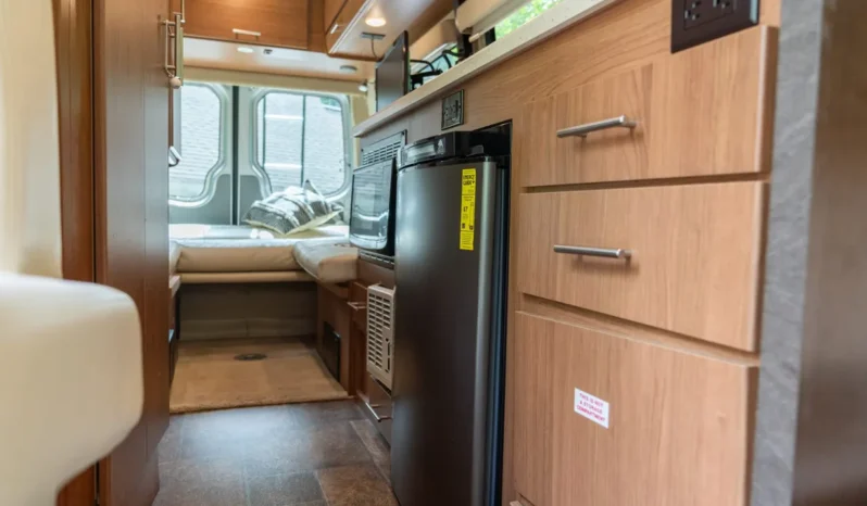 
								2014 Winnebago Era 70X Motorhome full									