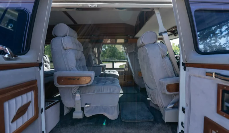 
								1991 GMC Vandura 2500 Starcraft Conversion Van full									