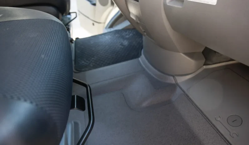 
								2018 Mercedes-Benz Sprinter Sportsmobile Camper full									