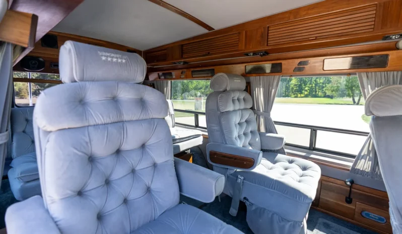 
								1991 GMC Vandura 2500 Starcraft Conversion Van full									