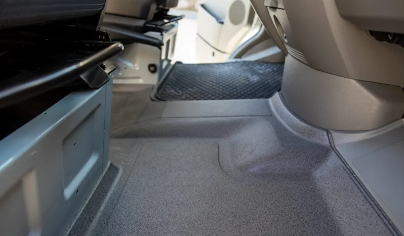 
								2018 Mercedes-Benz Sprinter Sportsmobile Camper full									