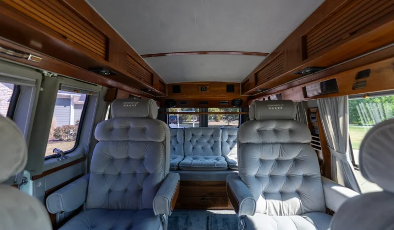 
								1991 GMC Vandura 2500 Starcraft Conversion Van full									