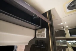
										2010 Chevrolet Express 3500 Airstream Avenue Class B Coach full									