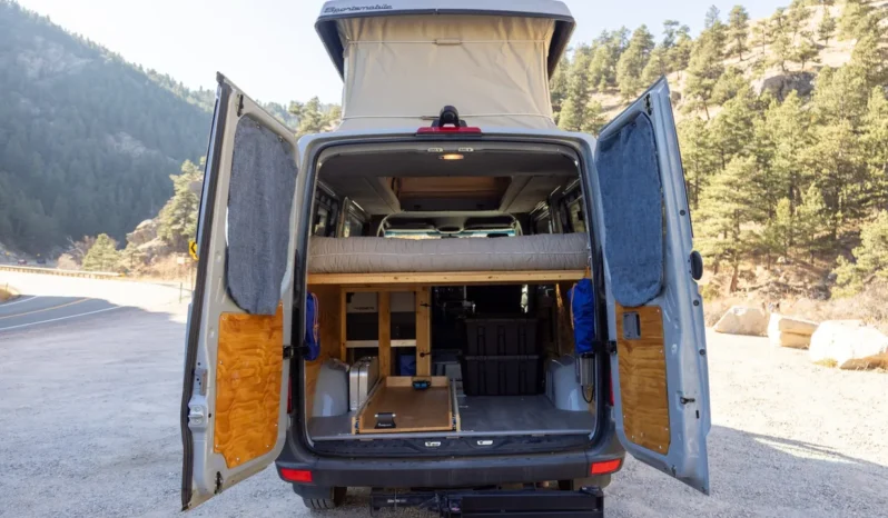 
								2018 Mercedes-Benz Sprinter Sportsmobile Camper full									