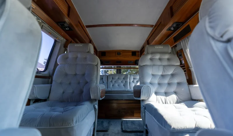 
								1991 GMC Vandura 2500 Starcraft Conversion Van full									
