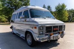 
										1991 GMC Vandura 2500 Starcraft Conversion Van full									