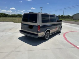 
										2000 Chevrolet Astro Regency Conversion Van full									