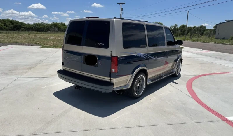 
								2000 Chevrolet Astro Regency Conversion Van full									
