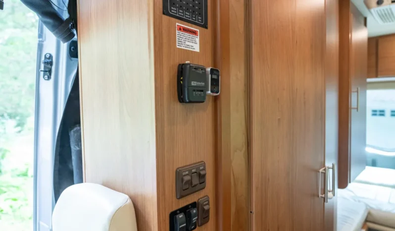 
								2014 Winnebago Era 70X Motorhome full									