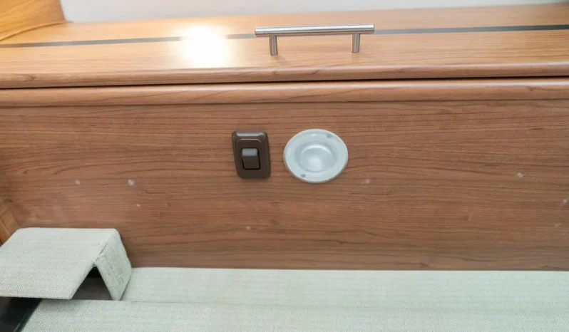 
								2014 Winnebago Era 70X Motorhome full									
