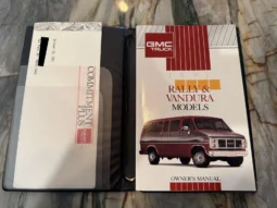 
										1991 GMC Vandura 2500 Starcraft Conversion Van full									