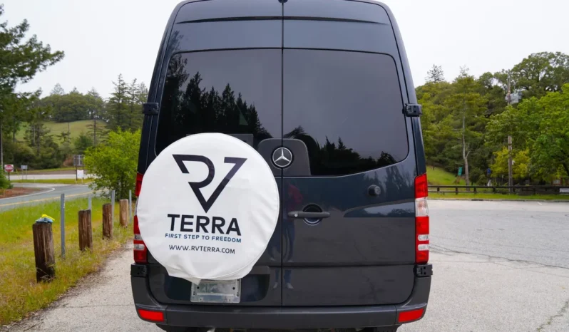 
								2013 Mercedes-Benz Sprinter 2500 Camper Conversion full									