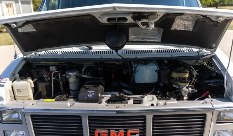 
								1991 GMC Vandura 2500 Starcraft Conversion Van full									