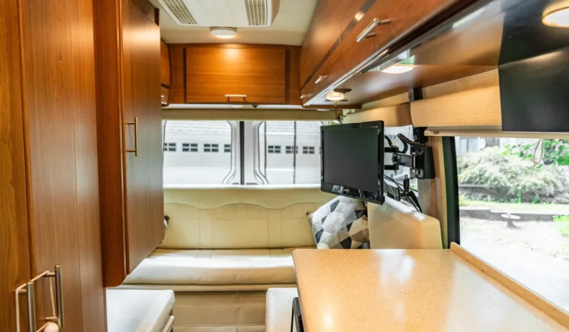 
								2014 Winnebago Era 70X Motorhome full									