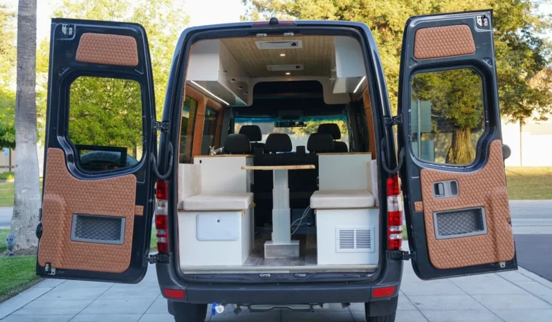 
								2013 Mercedes-Benz Sprinter 2500 Camper Conversion full									
