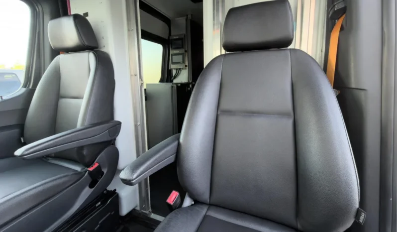 
								2021 Mercedes-Benz Sprinter 4500 Mobile Kitchen full									