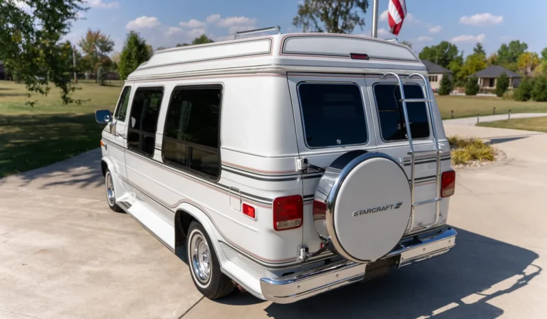 
								1991 GMC Vandura 2500 Starcraft Conversion Van full									